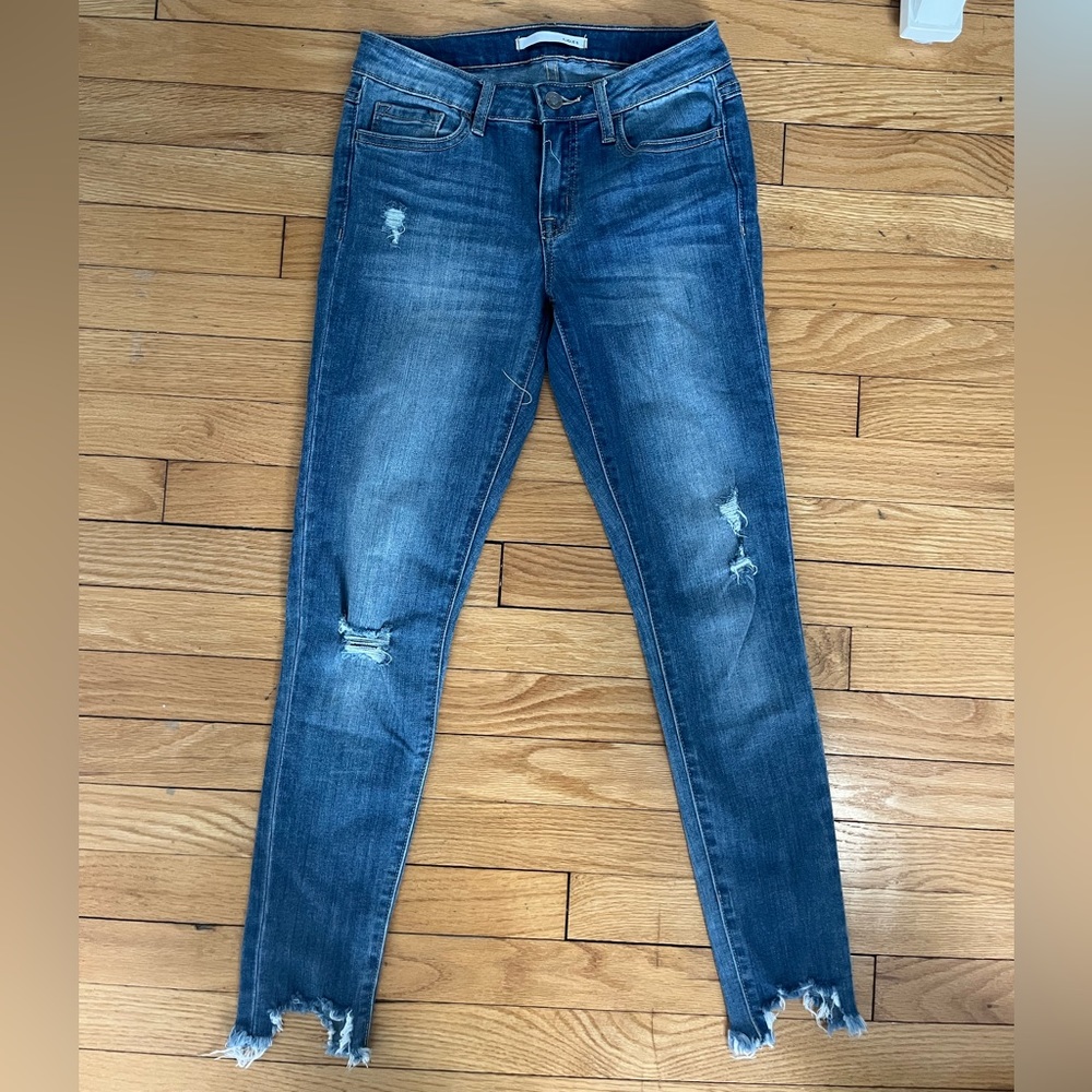 Ankle length skinny jeans